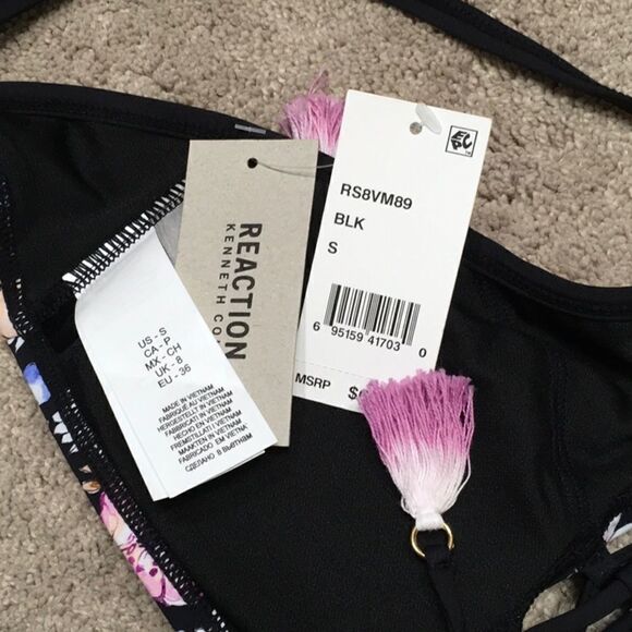 Kenneth Cole Reaction hi-neck floral bikini top. - Picture 5 of 6